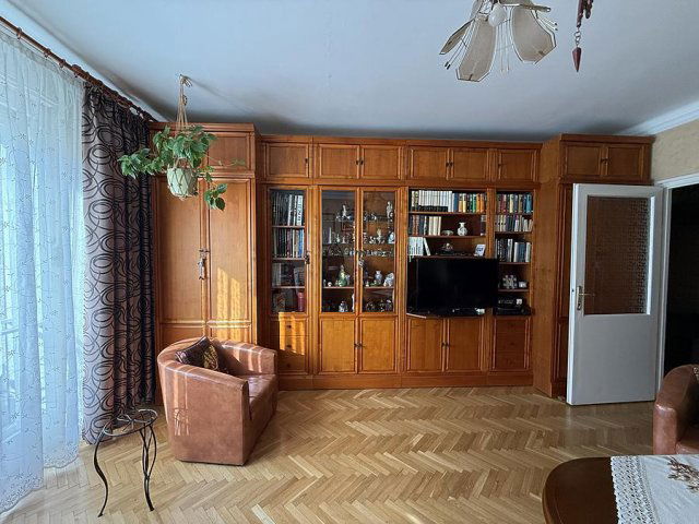 Eladó téglalakás, Budapesten, III. kerületben 84.9 M Ft