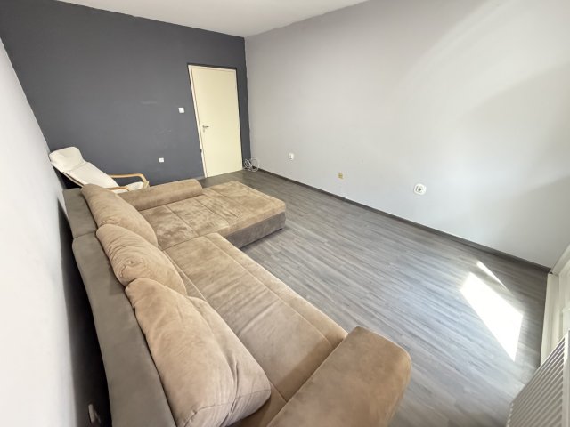 Eladó panellakás, Kaposváron, Búzavirág utcában 36.5 M Ft