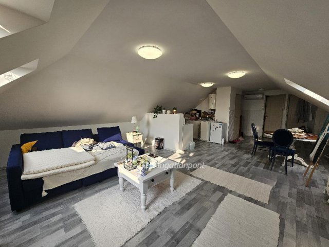 Eladó családi ház, Gyálon 147 M Ft, 9+1 szobás