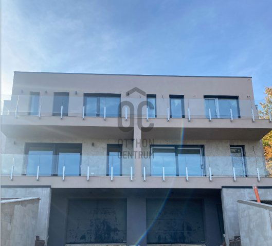 Eladó ikerház, Budapesten, II. kerületben 279 M Ft, 4 szobás