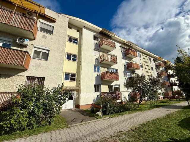 Eladó téglalakás, Miskolcon 27.9 M Ft, 2 szobás