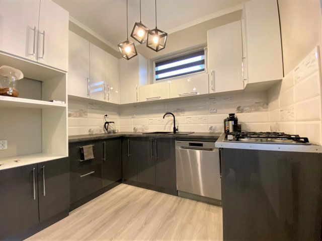 Eladó családi ház, Gyulán 89.99 M Ft, 5 szobás