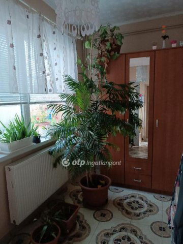 Eladó családi ház, Nyírgyulajon 37.5 M Ft, 2 szobás