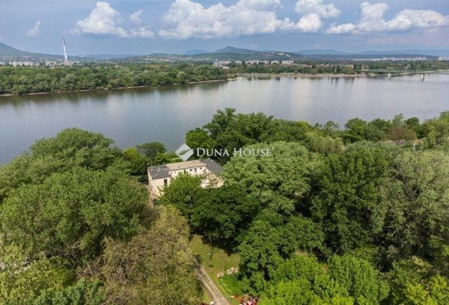 Eladó téglalakás, Budapesten, XIII. kerületben 98 M Ft, 3 szobás