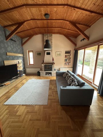 Eladó családi ház, Székesfehérvárott 168 M Ft, 4 szobás