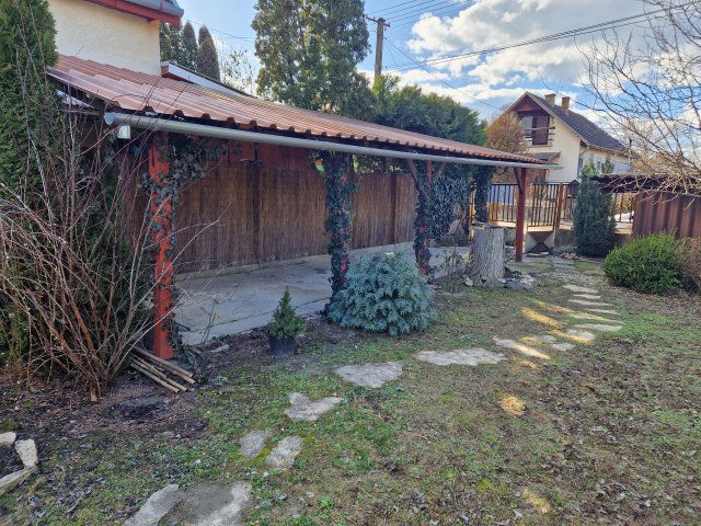 Eladó családi ház, Kiskunlacházán 50 M Ft, 3 szobás