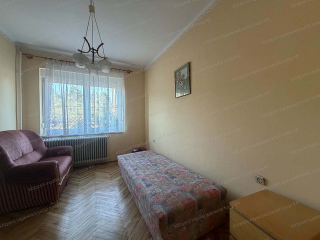 Kiadó családi ház, albérlet, Tatán 450 E Ft / hó, 2 szobás