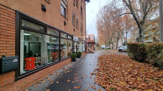 Kiadó üzlethelyiség, Székesfehérvárott 454 E Ft / hó
