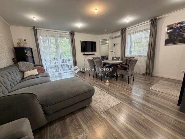 Eladó téglalakás, Budapesten, XIV. kerületben 88 M Ft, 2 szobás