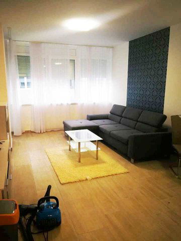Kiadó téglalakás, albérlet, Debrecenben, Péterfia utcában