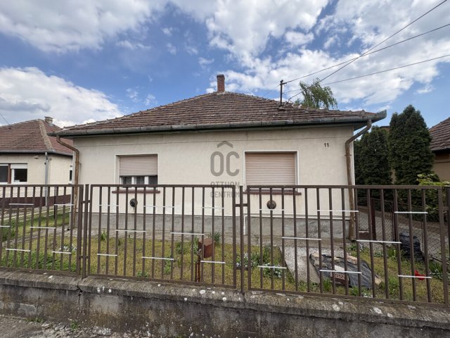 Eladó családi ház, Tápiószelén 24.3 M Ft, 3 szobás