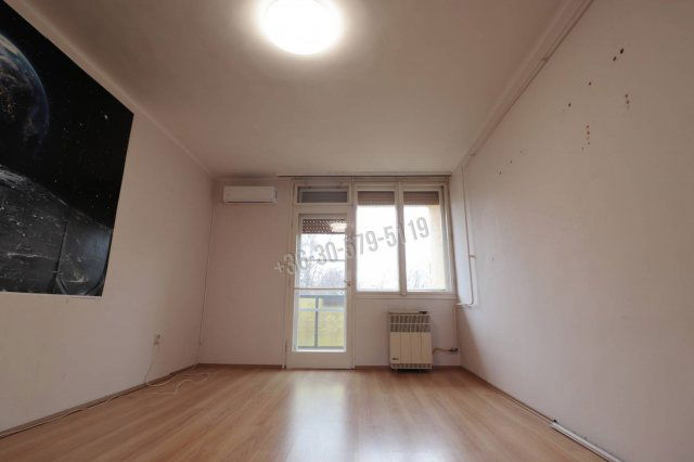 Eladó téglalakás, Orosházán 19.5 M Ft, 2 szobás