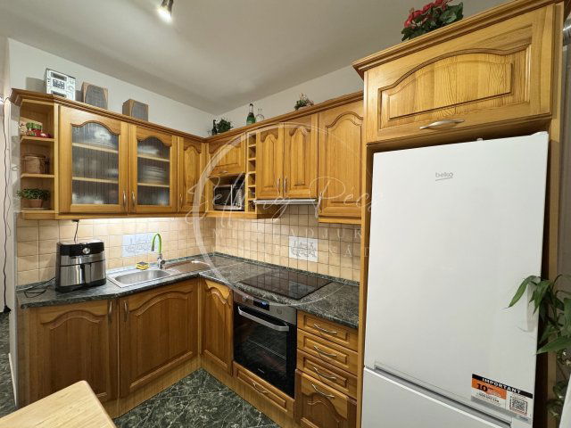 Eladó panellakás, Komlón, Cserma utcában 26.5 M Ft, 2+1 szobás