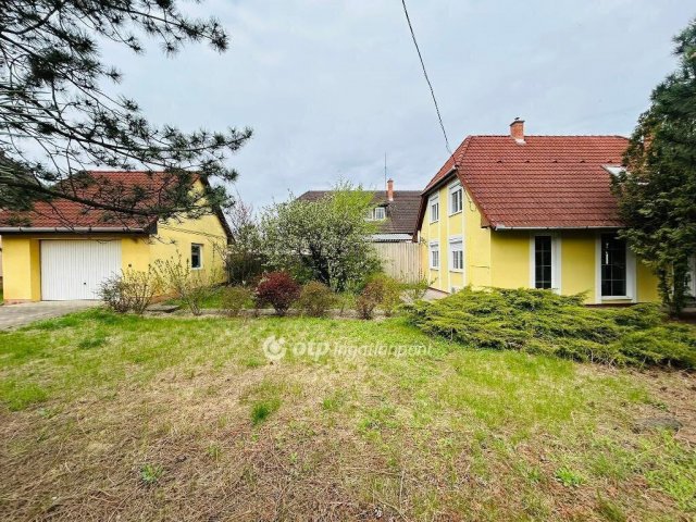 Eladó családi ház, Nyíregyházán 59.6 M Ft, 3+2 szobás