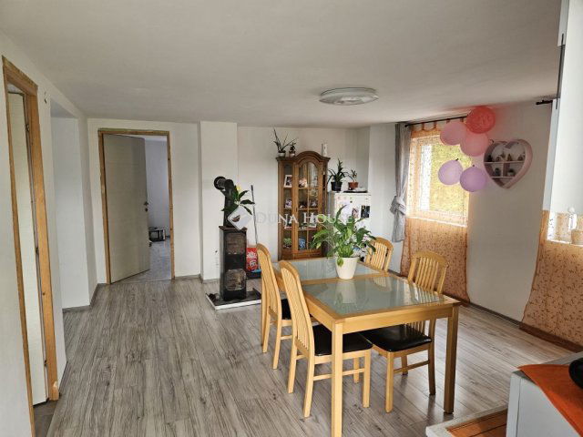 Eladó családi ház, Enyingen 65 M Ft, 5 szobás