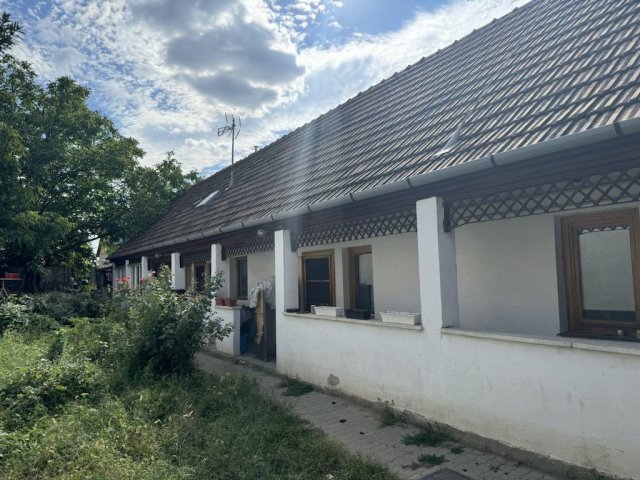 Eladó családi ház, Szadán 52 M Ft, 3 szobás