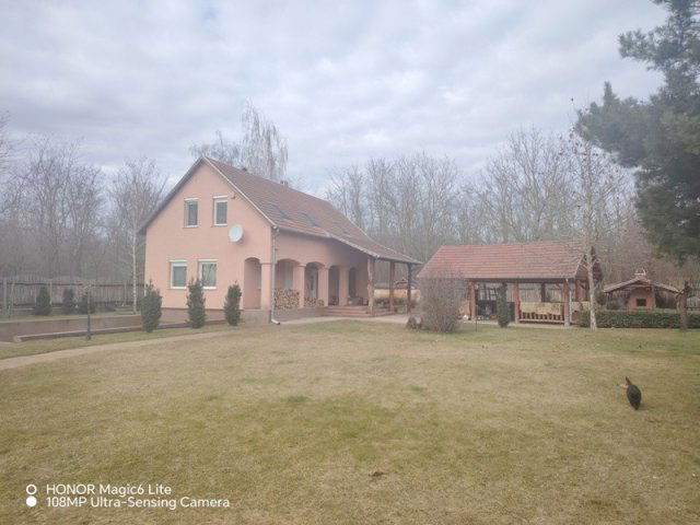 Eladó mezogazdasagi ingatlan, Újlengyelen 110 M Ft