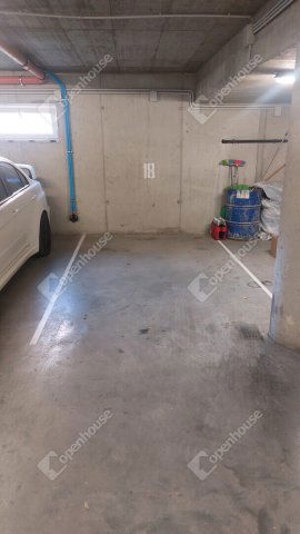 Kiadó garázs, Tatán 50 E Ft / hó / költözzbe.hu