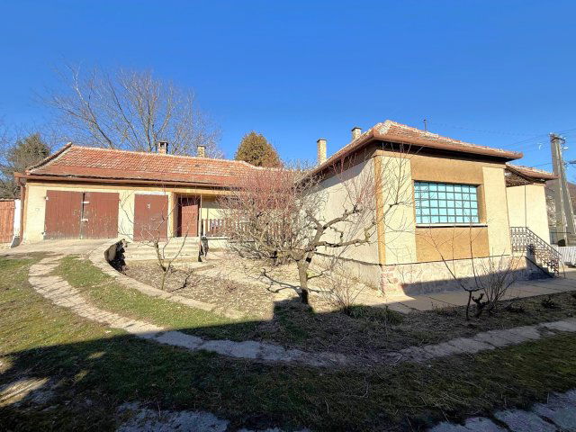 Eladó családi ház, Bogádon 44.9 M Ft, 3 szobás