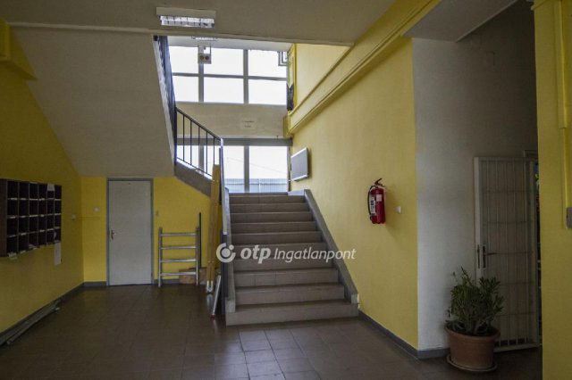 Kiadó iroda, Budapesten, X. kerületben 179 E Ft / hó, 1 szobás