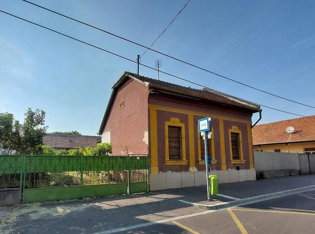 Eladó családi ház, Budapesten, XV. kerületben 61.5 M Ft