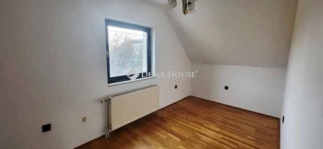 Eladó családi ház, Mogyoródon 98 M Ft, 5 szobás