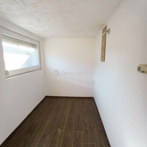 Eladó családi ház, Földeákon 39.9 M Ft, 3 szobás