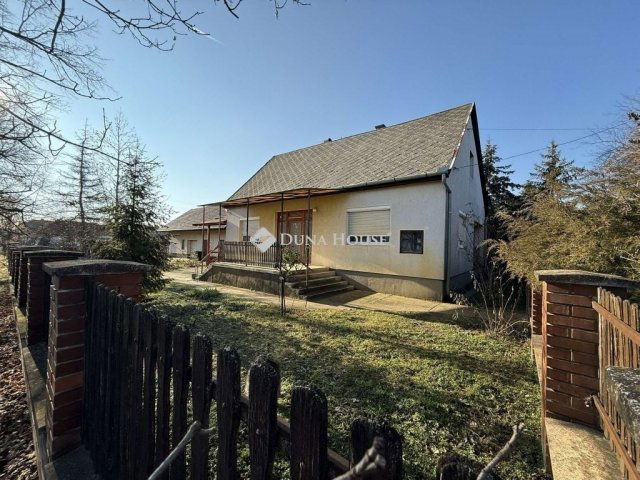 Eladó családi ház, Kecskeméten 64.9 M Ft, 3 szobás