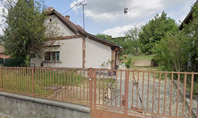 Eladó családi ház, Szadán 28 M Ft, 2 szobás