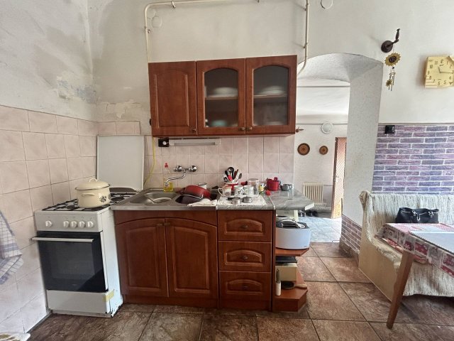 Eladó családi ház, Miskolcon 20 M Ft, 2 szobás