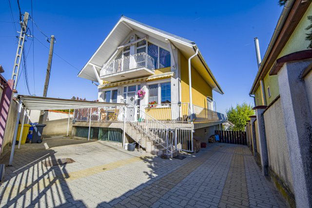 Eladó családi ház, Dunaharasztin, Vásárhelyi Pál közben