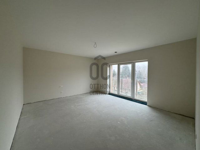 Eladó téglalakás, Kiskunlacházán 66.8 M Ft, 3 szobás