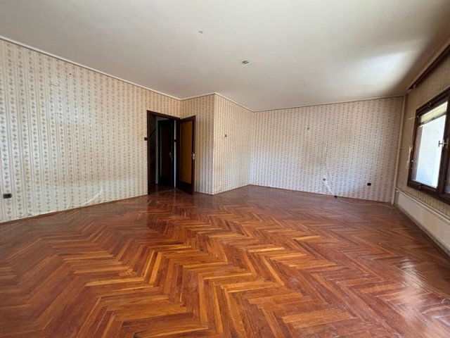 Eladó telek, Pécsett, Mikszáth Kálmán utcában 98.9 M Ft