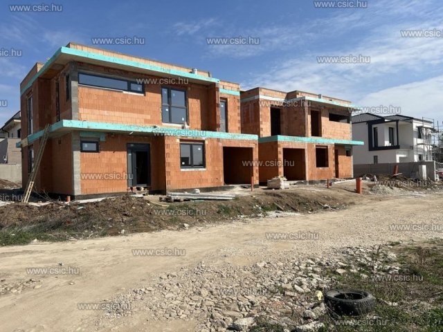 Eladó családi ház, Budapesten, XVIII. kerületben 169.9 M Ft