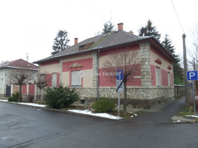 Kiadó családi ház, albérlet, Nyíregyházán 400 E Ft / hó