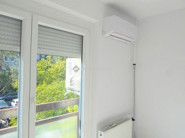 Eladó panellakás, Budapesten, XX. kerületben 59.39 M Ft, 3 szobás