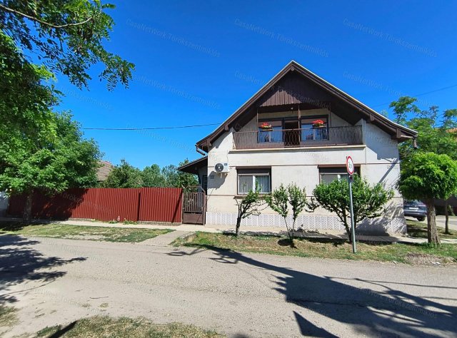 Eladó családi ház, Törökszentmiklóson 24.9 M Ft, 3+1 szobás