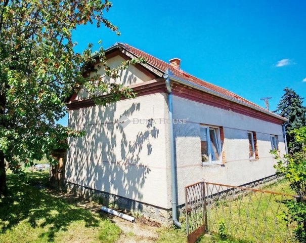 Eladó családi ház, Nemespátrón 29.99 M Ft, 2 szobás