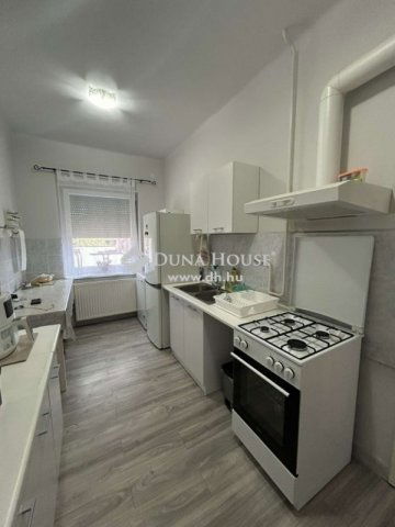 Eladó családi ház, Monoron 110 M Ft, 4 szobás