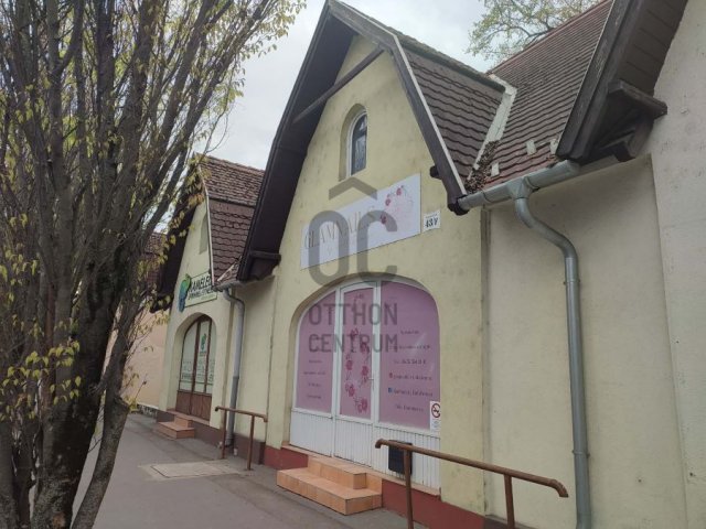 Eladó ipari ingatlan, Komáromban 49.9 M Ft / költözzbe.hu