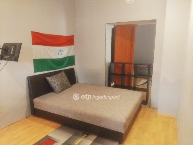 Eladó üzlethelyiség, Hajdúdorogon 40 M Ft, 4+2 szobás