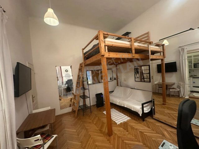 Kiadó téglalakás, albérlet, VI. kerületben, Weiner Leó utcában