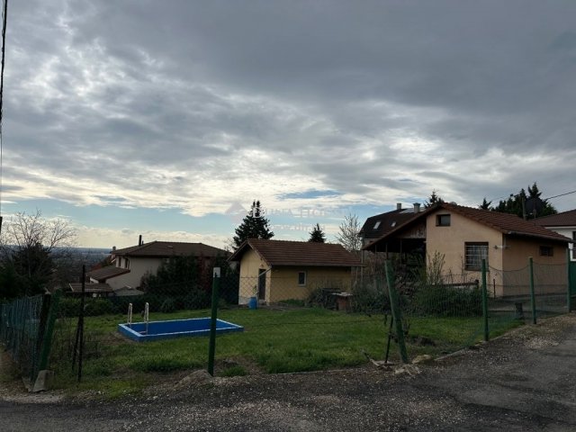Eladó családi ház, Diósdon 130 M Ft, 1 szobás