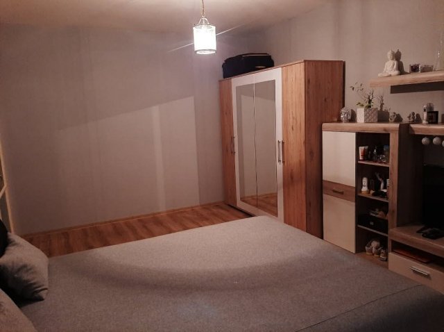 Eladó panellakás, Pécsett, Zsuzsanna utcában 38.3 M Ft