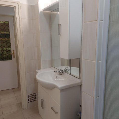 Eladó panellakás, Szigetszentmiklóson 62.7 M Ft, 2+1 szobás