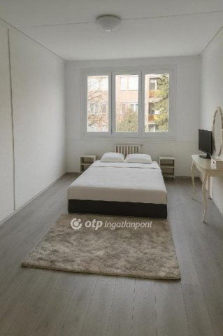 Eladó panellakás, Budapesten, XXI. kerületben 52.5 M Ft, 2 szobás