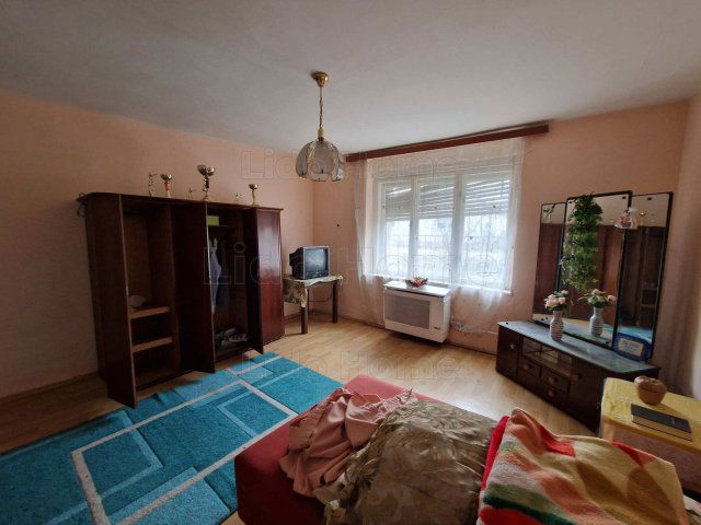 Eladó családi ház, Seregélyesen 22 M Ft, 2 szobás