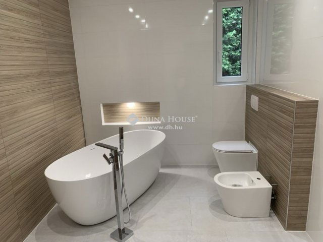 Eladó ikerház, Törökbálinton 171.5 M Ft, 5 szobás