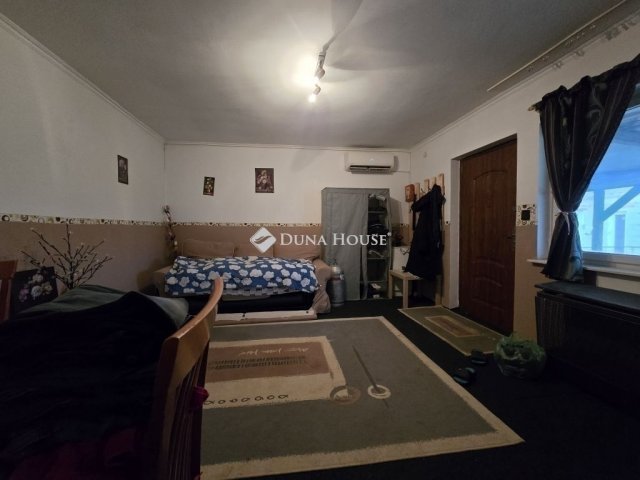 Eladó családi ház, Budapesten, XVIII. kerületben 49.9 M Ft