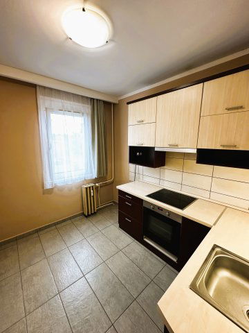 Eladó panellakás, Pécsett 48.9 M Ft, 2+1 szobás